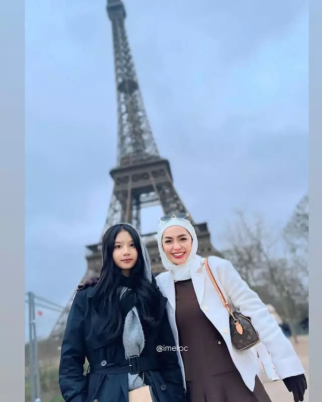 Imel Putri asyik liburan ke Eropa © Instagram