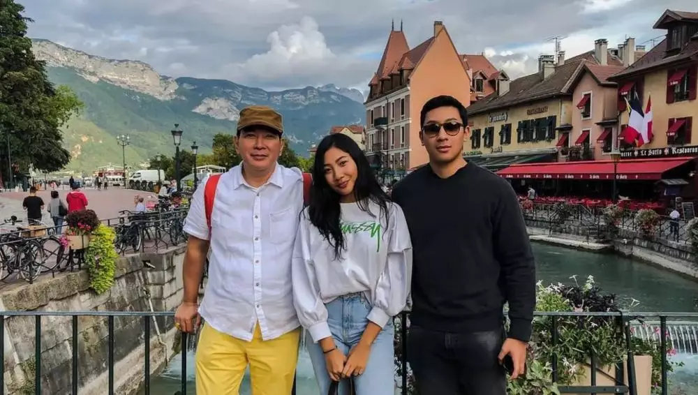 Ida Iasha adalah ibu kedua Putri Modiyanti © Berbagai sumber