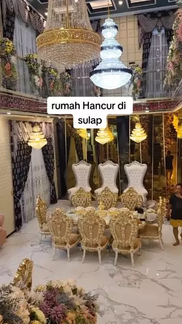 potret ruang tamu bos skincare mami sultan © TikTok