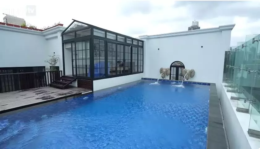 potret rooftop eko patrio © YouTube potret rooftop eko patrio © YouTube