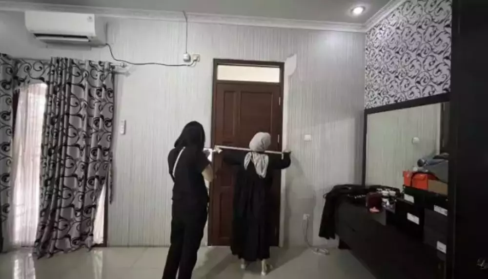 Yislam Jaidi rombak interior kamar © YouTube