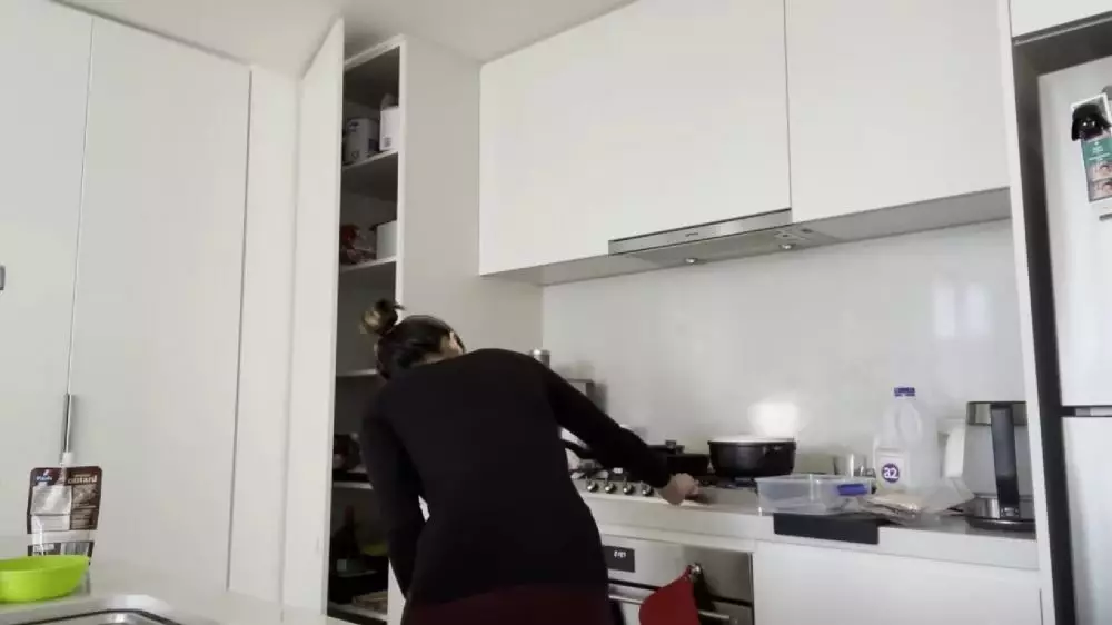 dapur apartemen acha septriasa © 2024 brilio.net