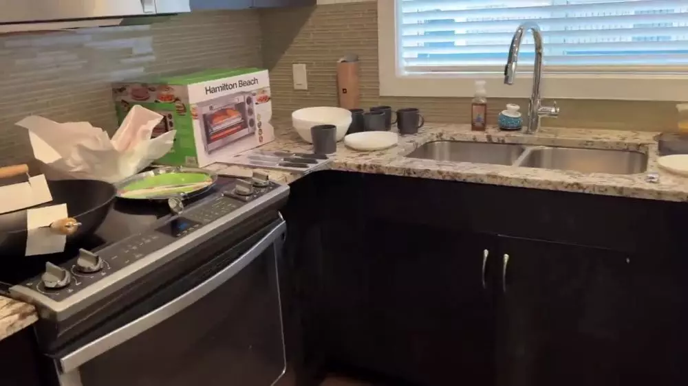 dapur rumah cindy dan tengku firmansyag di Kanada © 2024 YouTube dapur rumah cindy dan tengku firmansyag di Kanada © 2024 YouTube