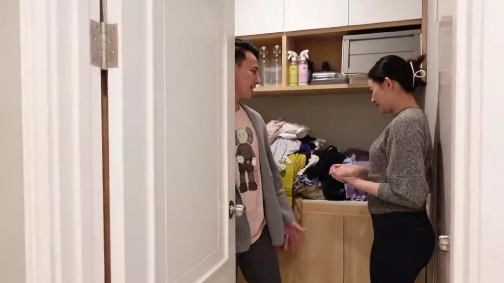 dapur apartemen aktor billy davidson © 2024 YouTube