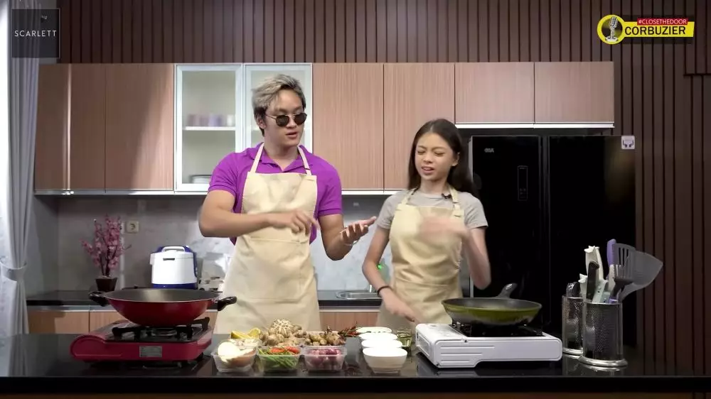 dapur Deddy Corbuzier semi terbuka © YouTube