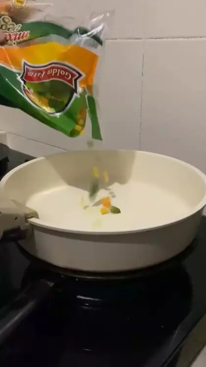 dapur Adinda Azani mungil tapi canggih © TikTok