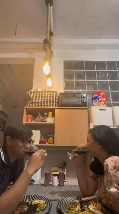 dapur Adinda Azani mungil tapi canggih © TikTok