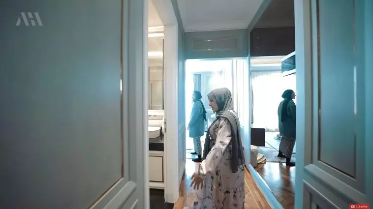 kamar tidur zaskia sungkar © YouTube