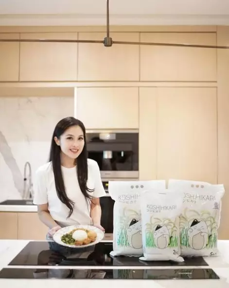 dapur Sandra Dewi punya private bar © Instagram dapur Sandra Dewi punya private bar © Instagram