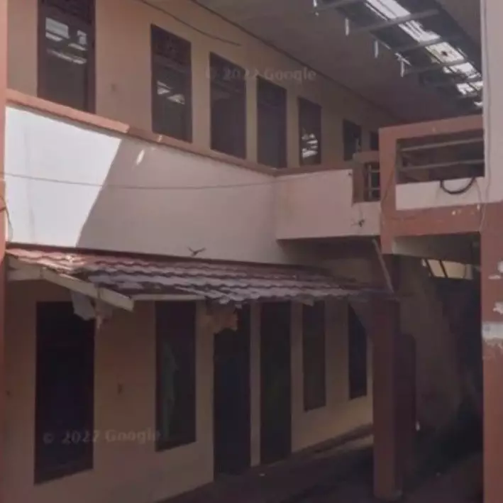 Renovasi bangunan tua untuk bisnis, intip 11 potret kos-kosan minimalis Tya Ariestya di Karawang