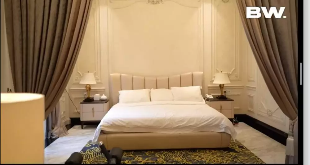 kamar Helena Lim YouTube