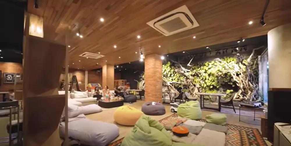 Potret dapur kantor Baim Wong © 2024 YouTube