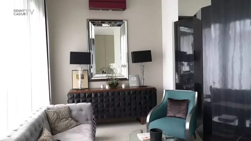 rumah nikita mirzani dibeli mira hayati © 2024 brilio.net