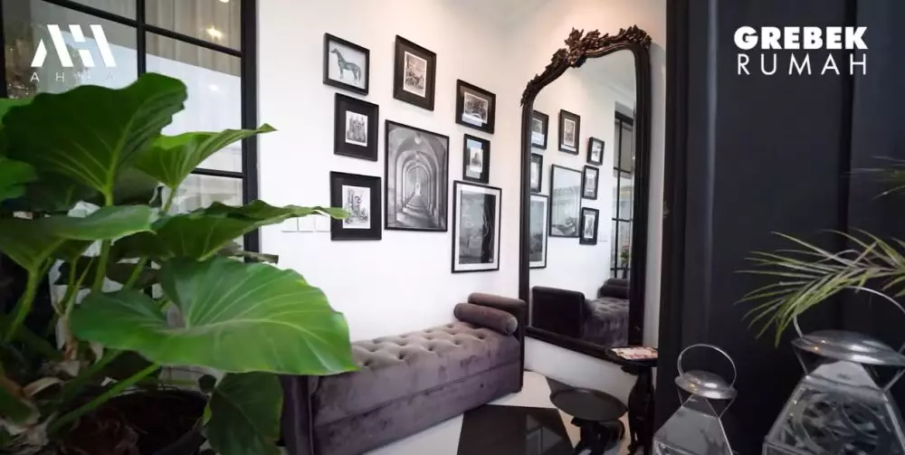 potret kolam renang Ivan Gunawan bak hotel berbintang © 2024 YouTube