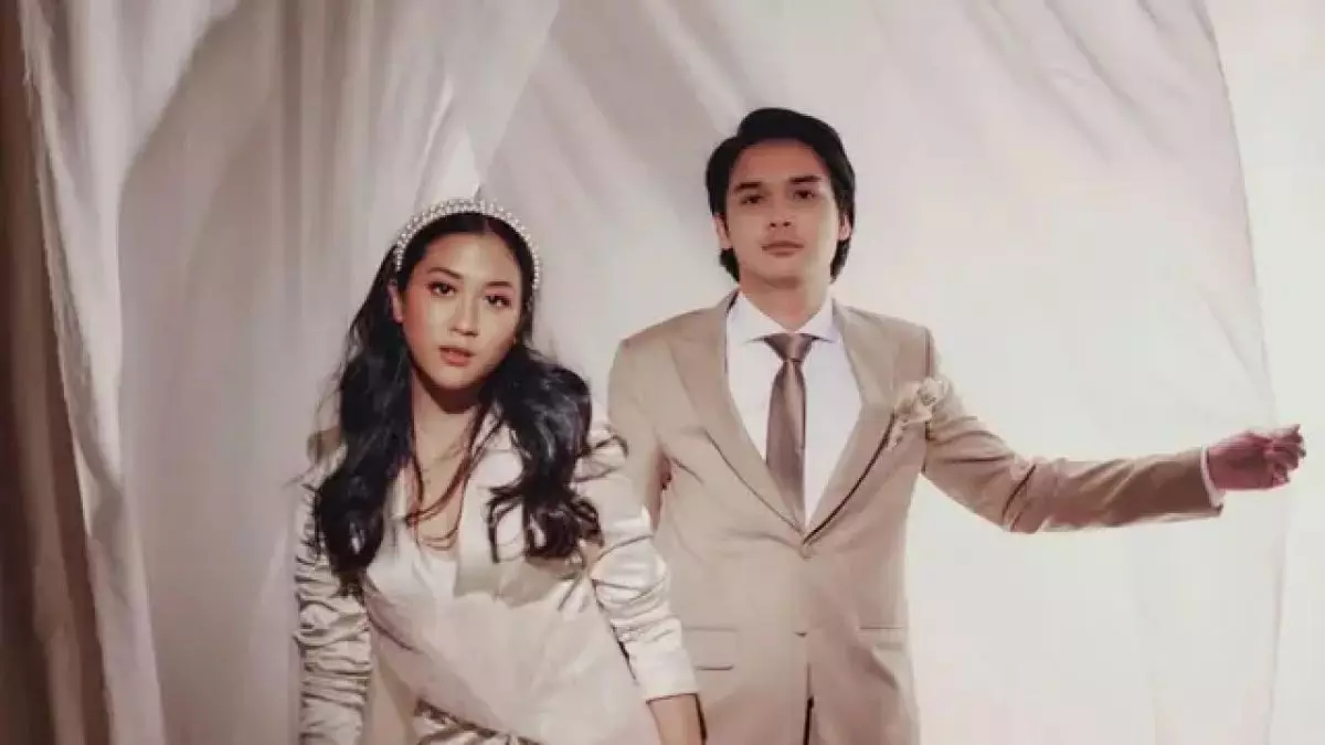 Sherina Munaf dan Baskara Mahendra telah resmi bercerai secara verstek