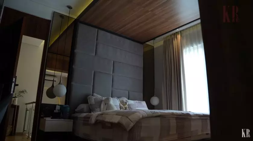 kamar Wendy Walters punya tv tersembunyi © YouTube