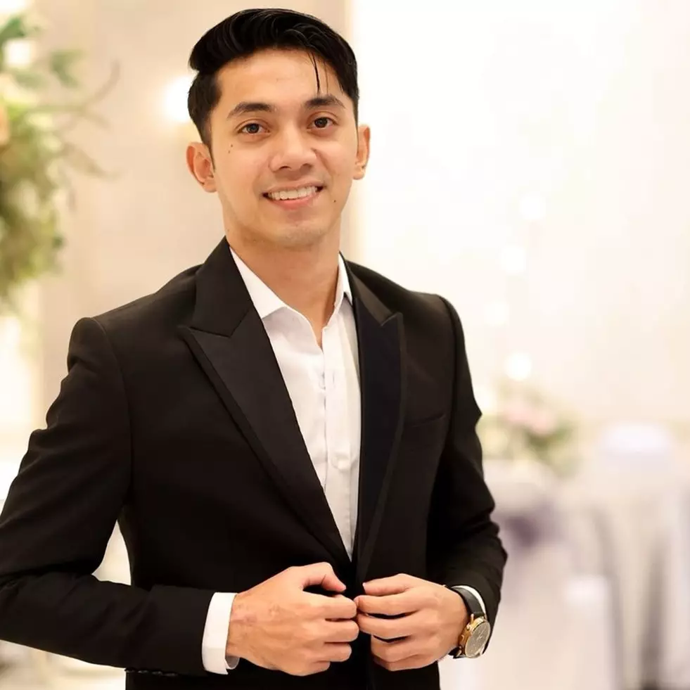 Kolong tangga disulap jadi multifungsi, ini 11 potret makeover dapur Ady Sky, kian mewah usai renovasi