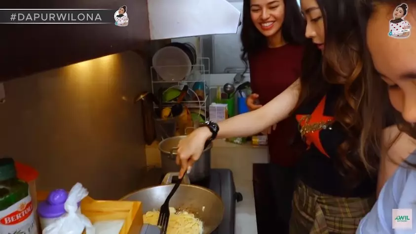 dapur Susan Sameh ini kecil © YouTube