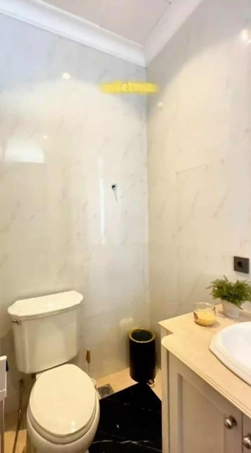 potret home theater reza gladys © TikTok