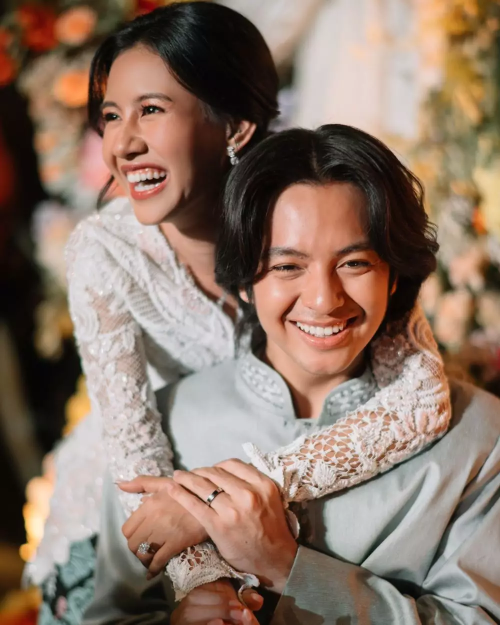 Lamaran Shenina Cinnamon dan Angga Yunanda © Instagram Lamaran Shenina Cinnamon dan Angga Yunanda © Instagram