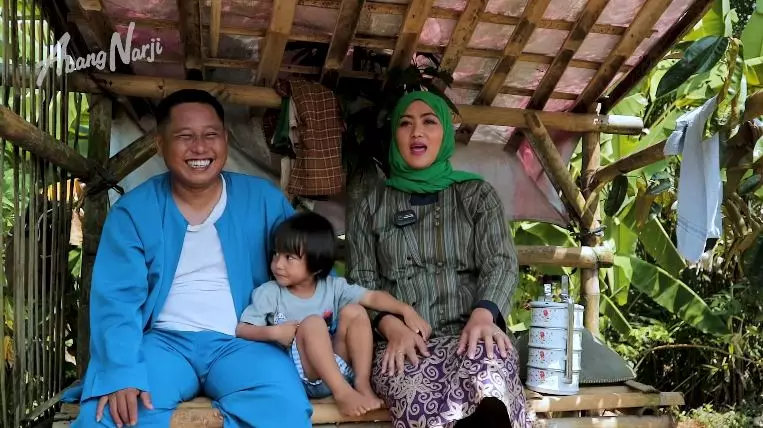 rumah istri narji di kampung halaman © YouTube