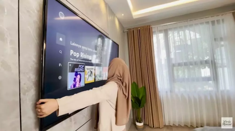 kamar Wirda Mansur ada working space © YouTube