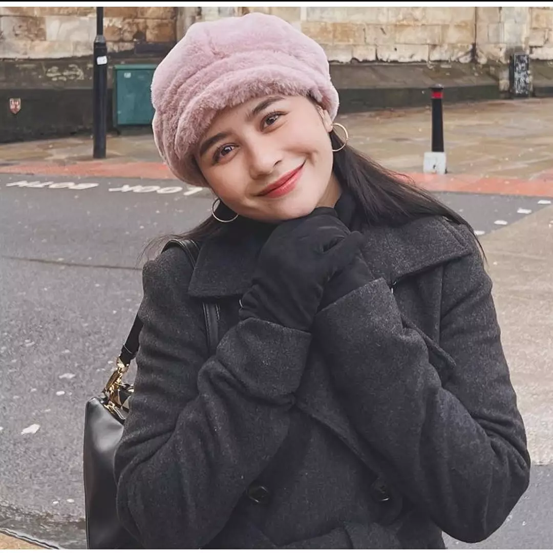 Prilly Latuconsina punya rumah Rp20 M di usia 23, 11 potret walk in closet-nya berasa belanja di mal