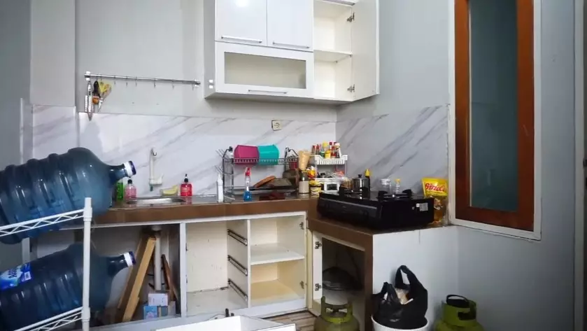Dapur sumpek Mumuk Gomez dimakeover © YouTube
