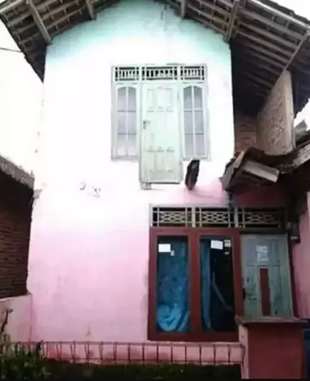 Potret kocak desain pintu rumah di lantai dua Berbagai sumber Potret kocak desain pintu rumah di lantai dua Berbagai sumber