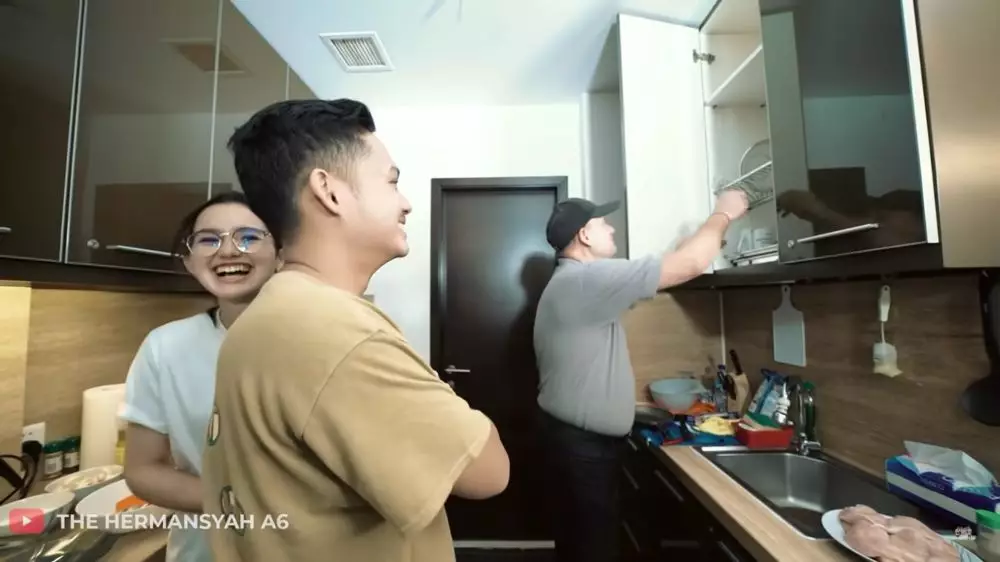 dapur jakarta sarah menzel © 2024 YouTube dapur jakarta sarah menzel © 2024 YouTube