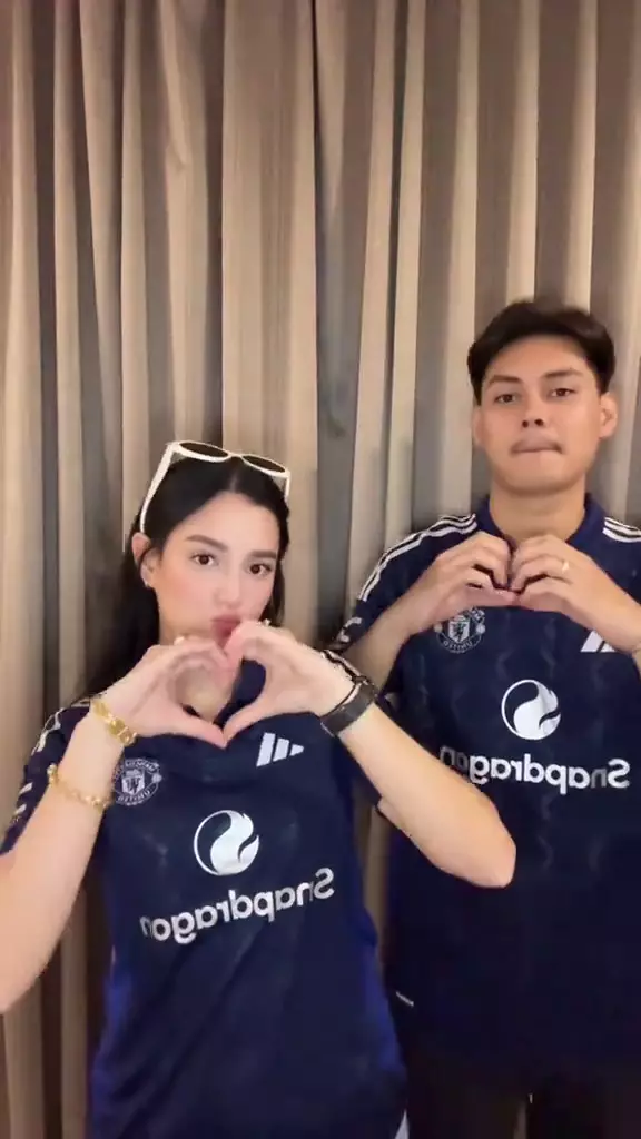 momen mesra yasmine ow dan khairul arifin © 2025 TikTok