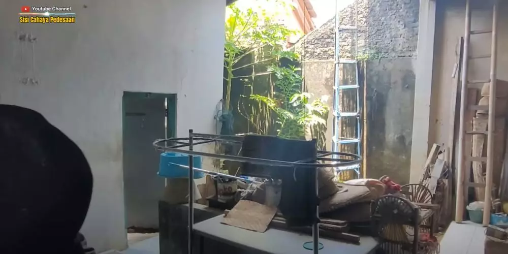 potret dapur rumah masa kecil Yuki Kato © 2024 YouTube potret dapur rumah masa kecil Yuki Kato © 2024 YouTube