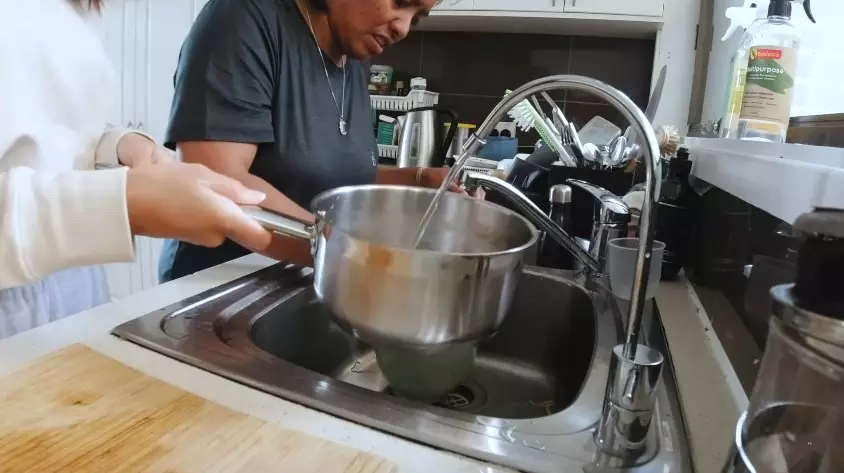 dapur Amanda Rawles serba putih © YouTube dapur Amanda Rawles serba putih © YouTube