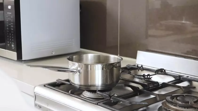 dapur Amanda Rawles serba putih © YouTube dapur Amanda Rawles serba putih © YouTube