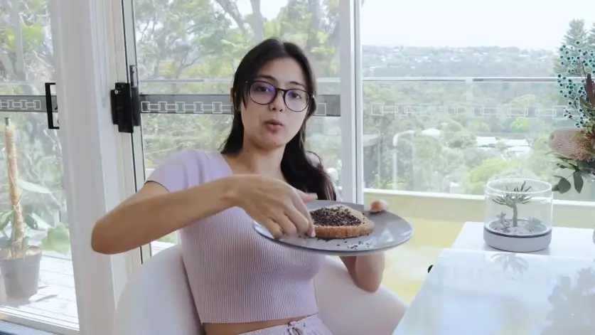 dapur Amanda Rawles serba putih © YouTube dapur Amanda Rawles serba putih © YouTube