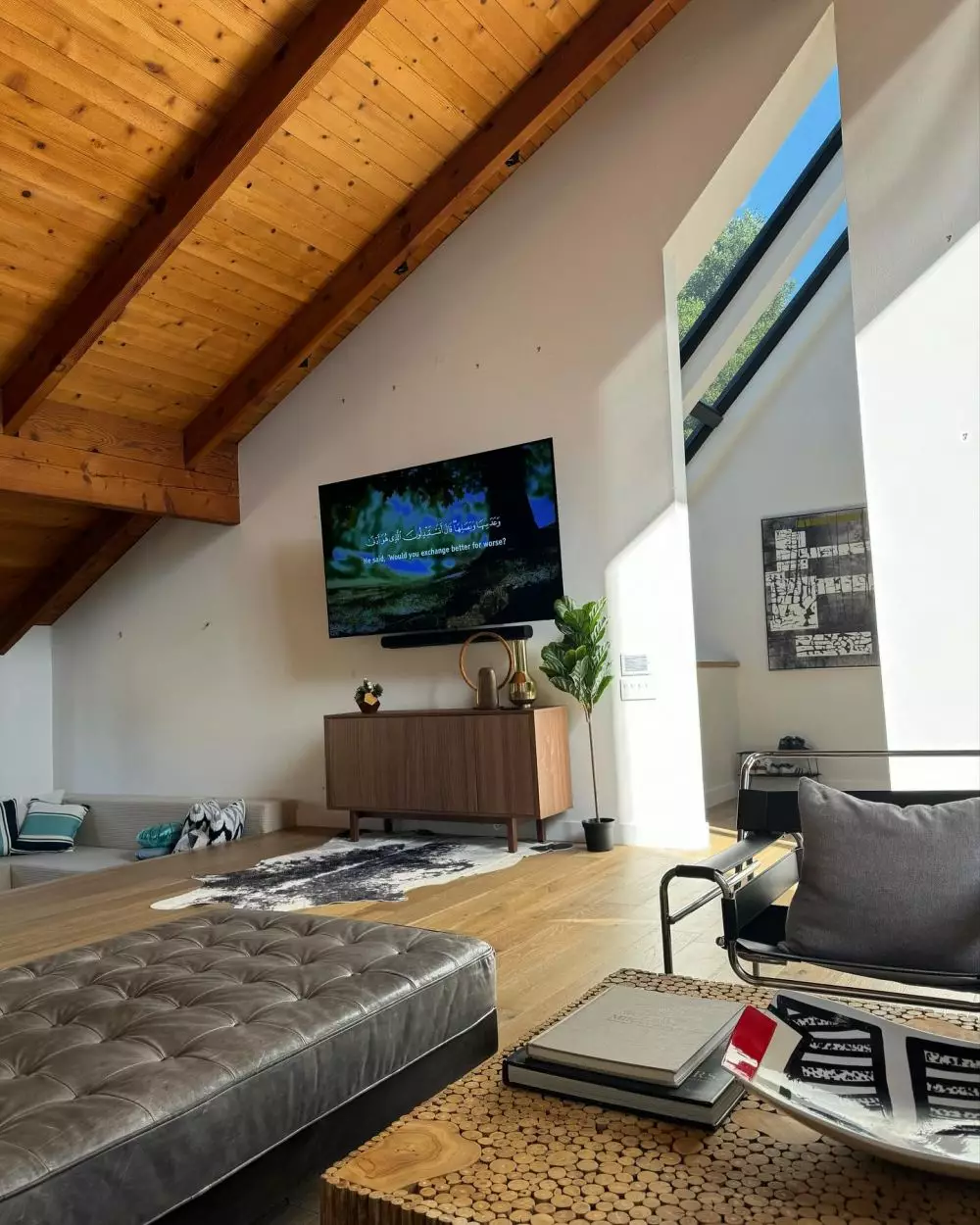 potret kemegahan rumah juragan 99 di us © instagram