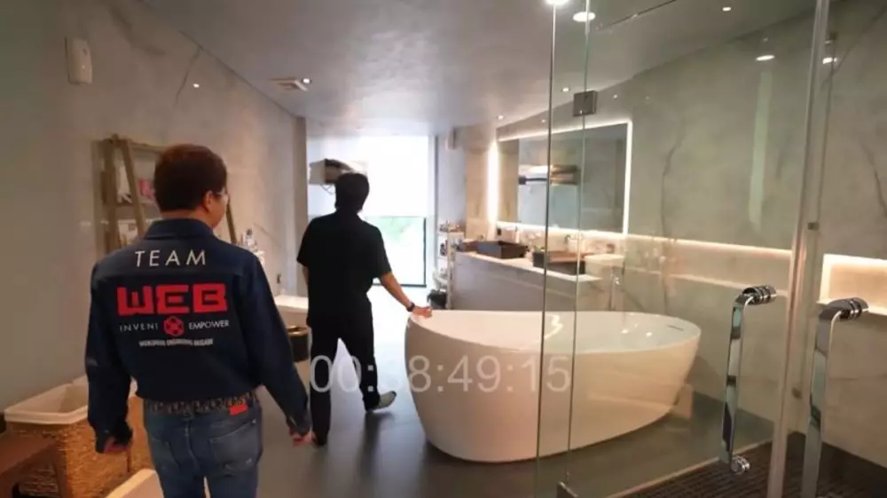 kamar mandi Atta dan Aurel © YouTube