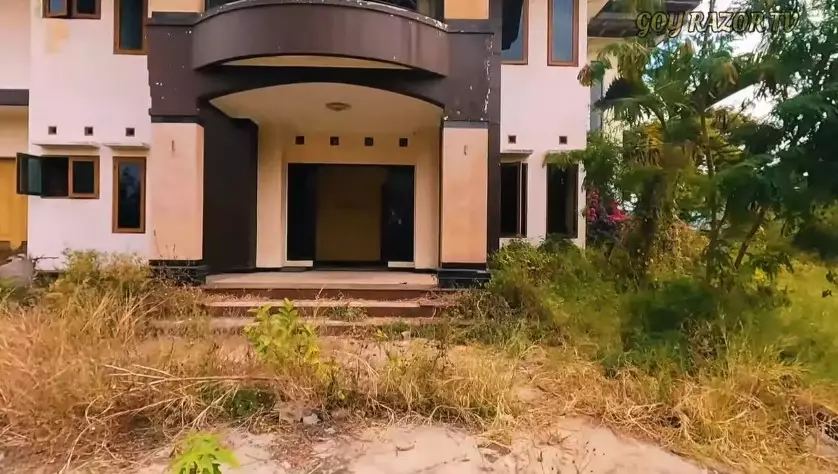 hunian Nadia Vega terbengkalai © YouTube