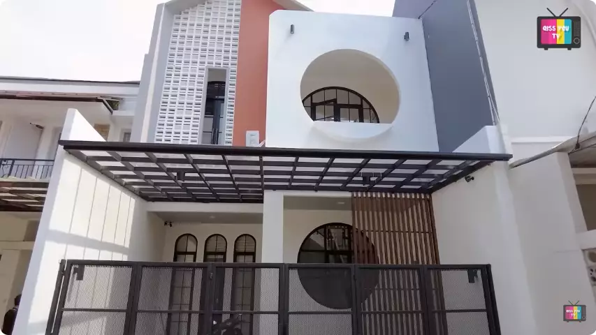 Potret rumah baru Hesti Purwadinata YouTube