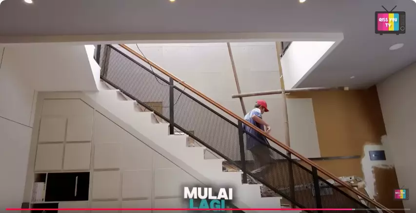 Potret rumah baru Hesti Purwadinata YouTube