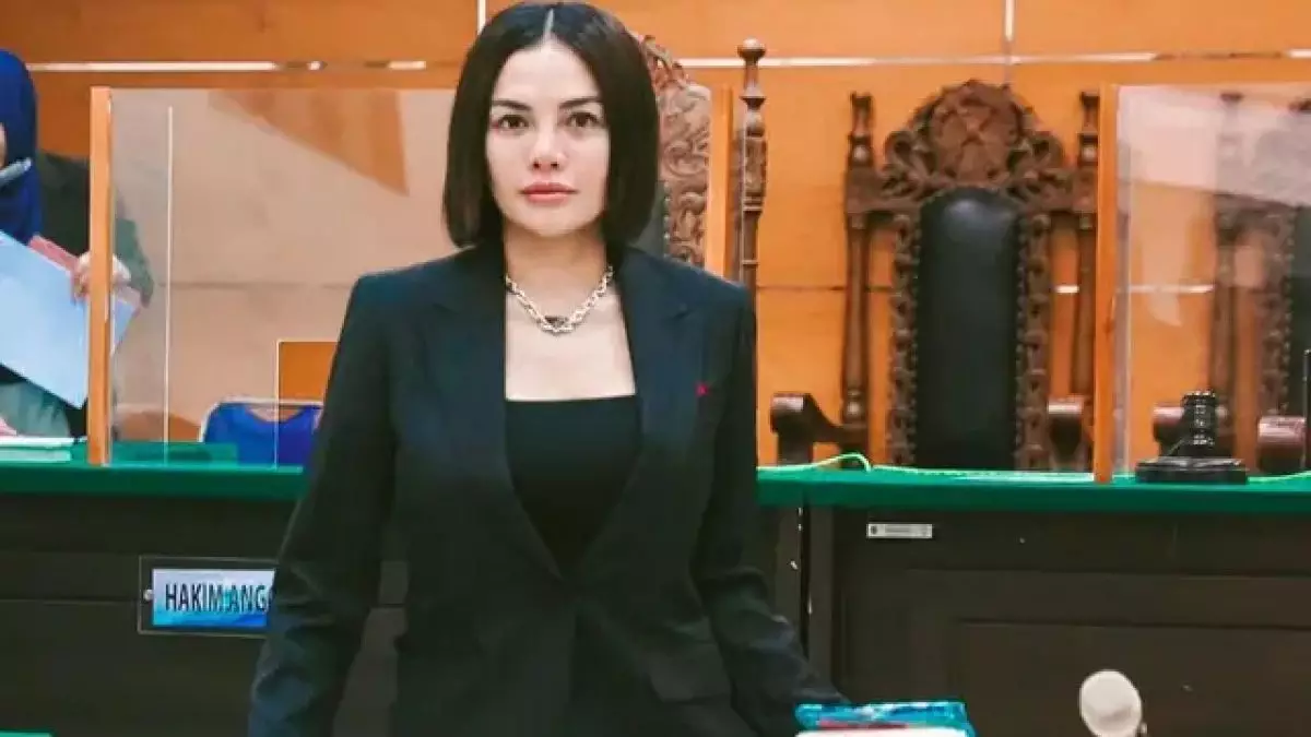 Nikita Mirzani resmi jadi tersangka pemerasan, pemeriksaan ditunda, ini alasannya