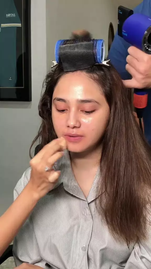 syifa hadju saat bare face bikin pangling © 2025 TikTok