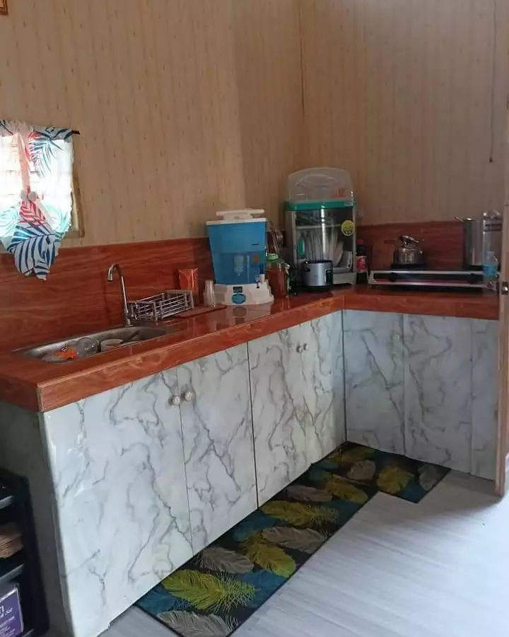 rumah gubuk bertingkat tampak mewah  © 2025 Facebook