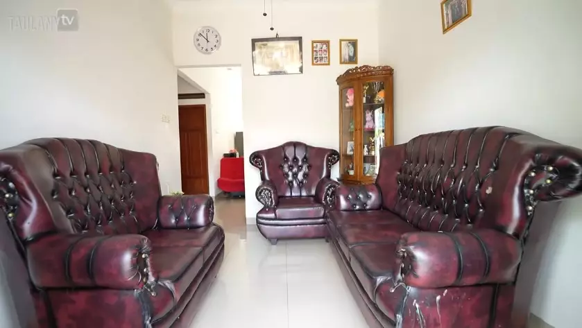 dapur Haji Malih sempit tapi estetik © YouTube dapur Haji Malih sempit tapi estetik © YouTube
