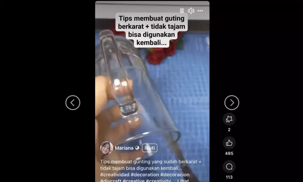 membersihkan gunting berkarat dan tumpul agar tajam Facebook/@naffa.naffa.315