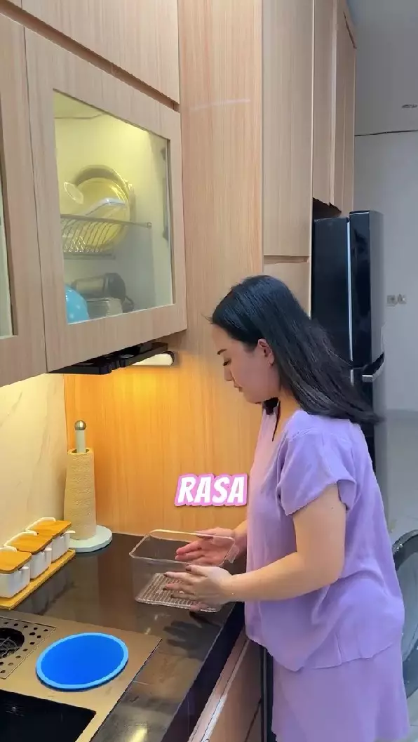 potret dapur Fanny Kondoh © Instagram
