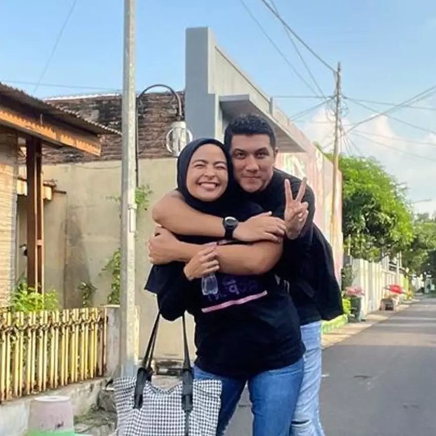 Rombak rumah hanya gegara tikus, begini 9 potret dapur kayu Tantri Kotak yang disulap jadi minimalis