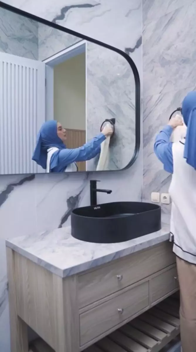 kamar mandi Irish Bella usai renovasi © TikTok