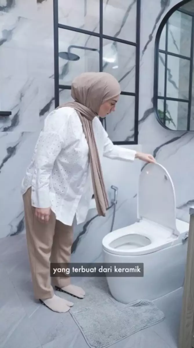 kamar mandi Irish Bella usai renovasi © TikTok