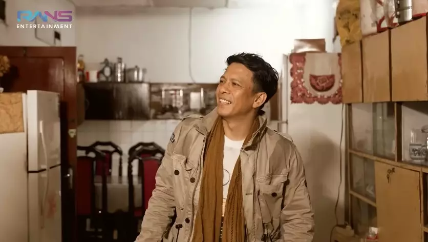 rumah milik kakek nenek Ariel NOAH © YouTube